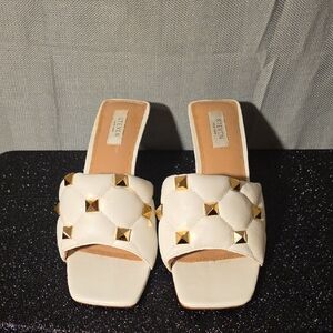 Steve Madden White and Gold Mules with Woven Design